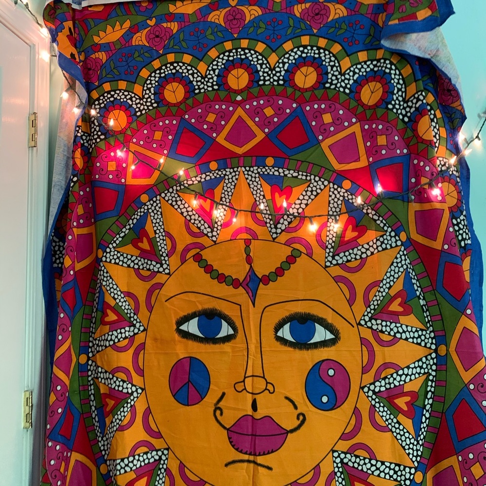 Sun tapestry